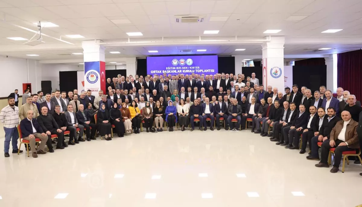 Eğitim-Bir-Sen ve KIBTES'in ortak Başkanlar Kurulu, KKTC'de toplandı