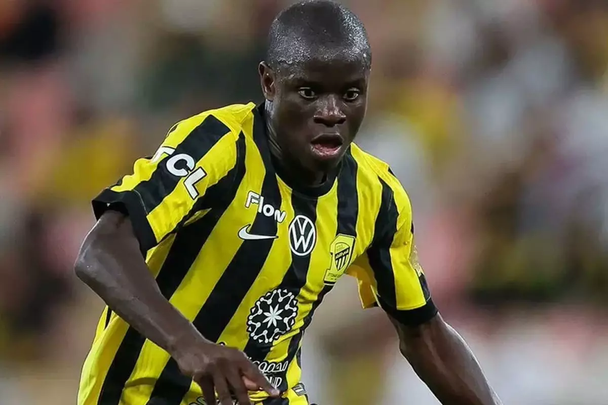 Fenerbahçe'den Kante transferinin neden iptal olduğunu açıkladı