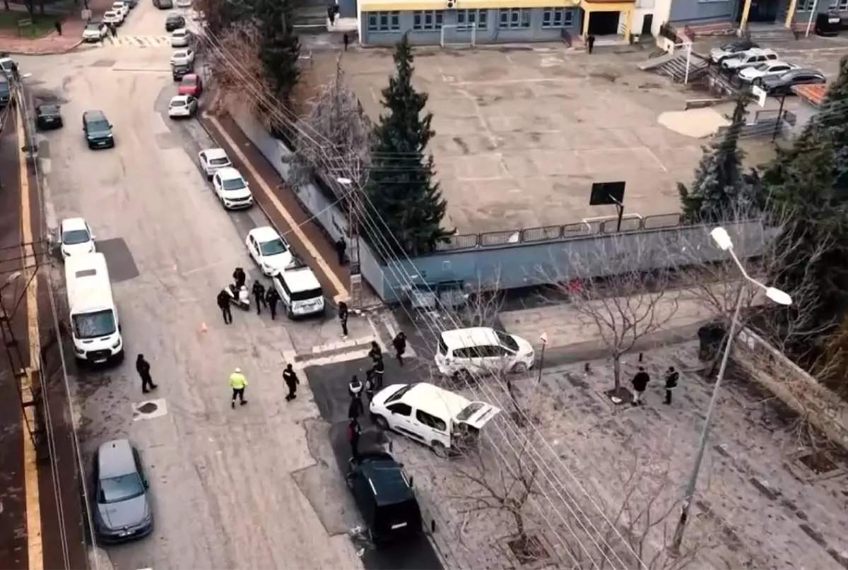 Gaziantep'te okul çevrelerinde huzur-güven uygulaması