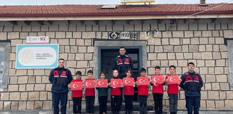 Gemerek'te ilk ders 'Bayrak Sevgisi' temasıyla başladı