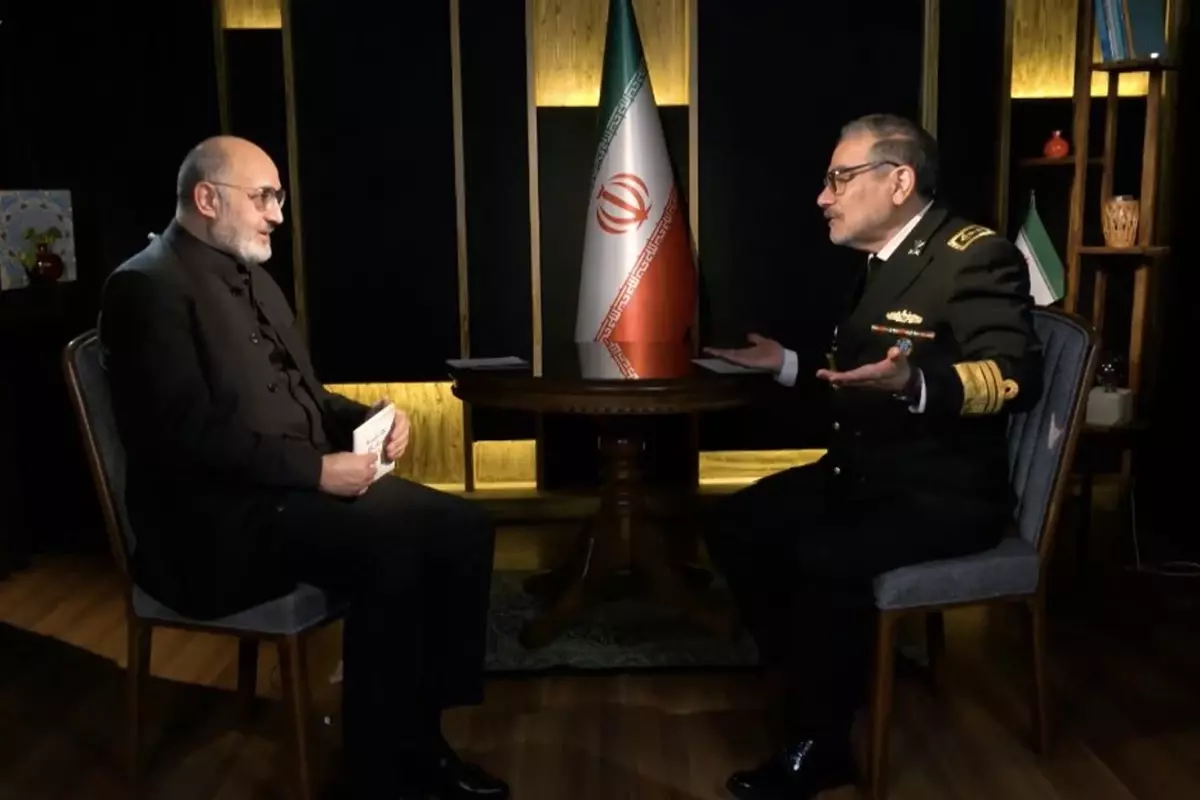 Askeri üniformayla katıldı! Verdiği mesaj röportaja damga vurdu