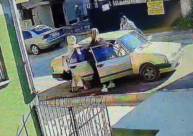 is icin sehir disina cikan koca dondugunde evini 19532006 168 m