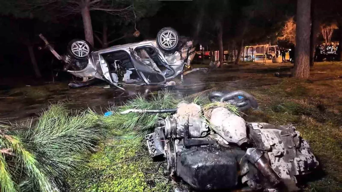 Kırmızı ışık ihlali kazaya neden oldu: 1'i ağır 6 yaralı