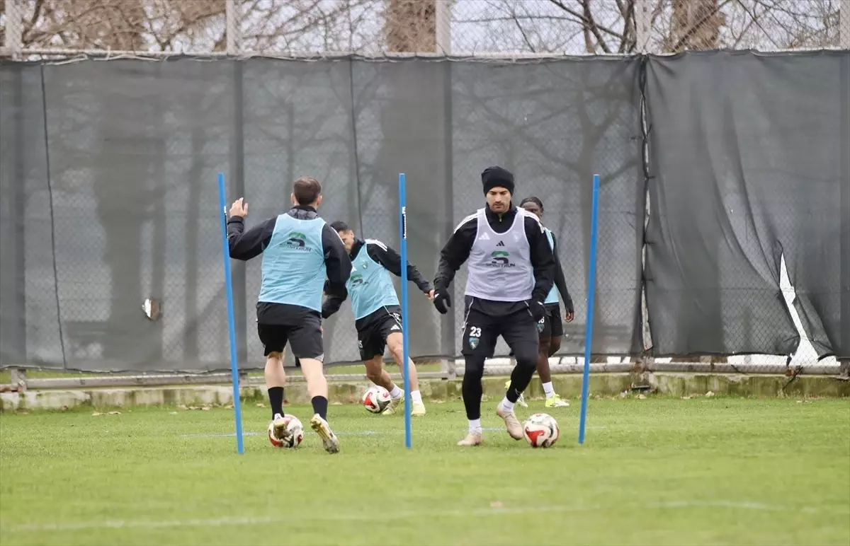 Kocaelispor, Beşiktaş maçının hazırlıklarına başladı