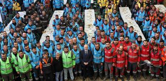 Kocasinan Belediye Başkanı Çolakbayrakdar işçiler tarafından meşalelerle karşılandı