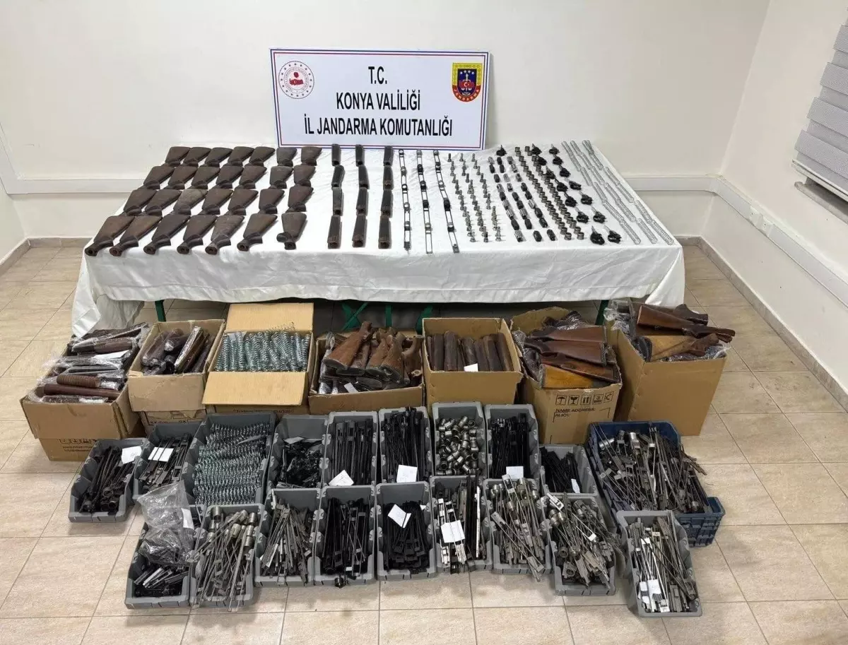 Konya'da jandarmadan 7 ayrı silah operasyonu: 3 tutuklama