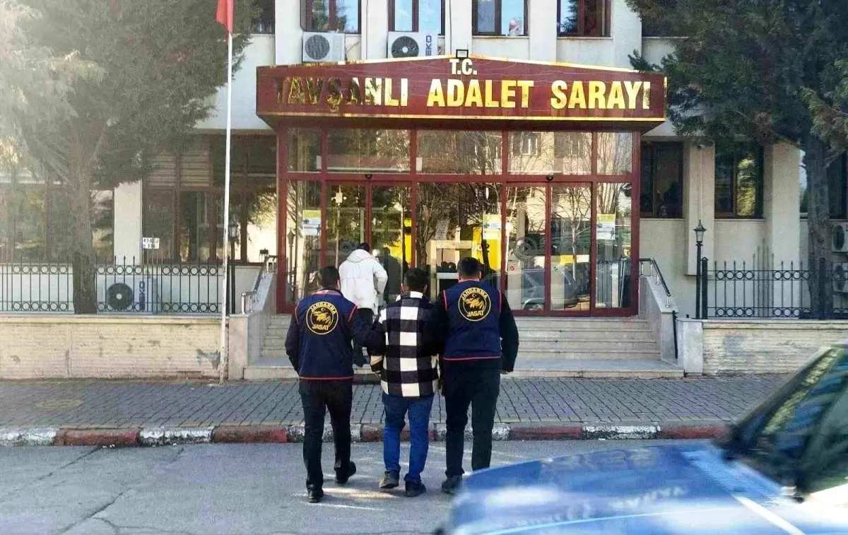 Kütahya JASAT aranan şahıslara göz açtırmıyor