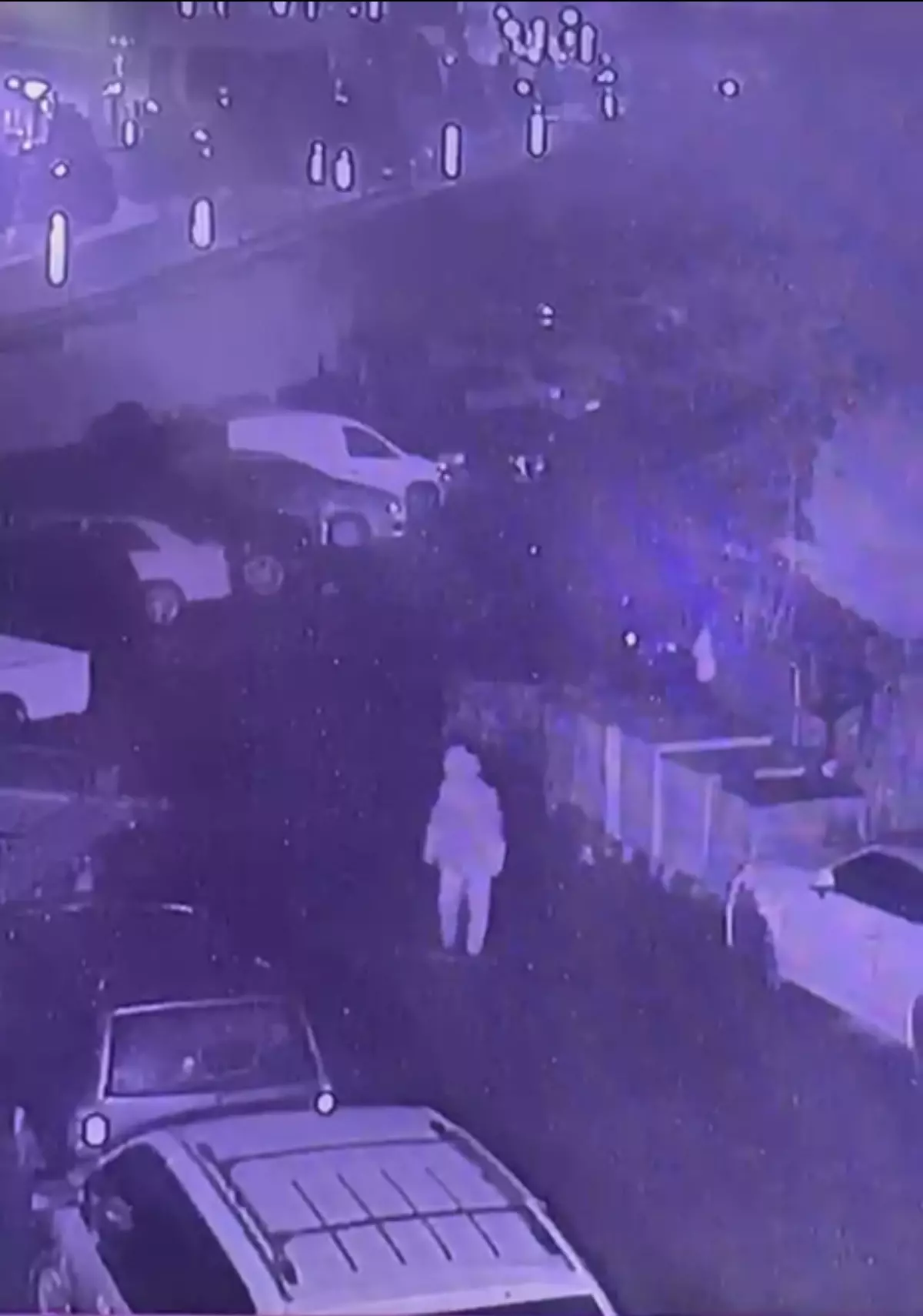 Maslak'ta ısınmak için ateş yaktı 5 araç küle döndü: Ateş yayılınca kaçtım