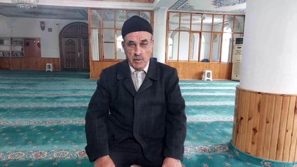 Mersin'de 72 yaşındaki Osman amca hafız oldu