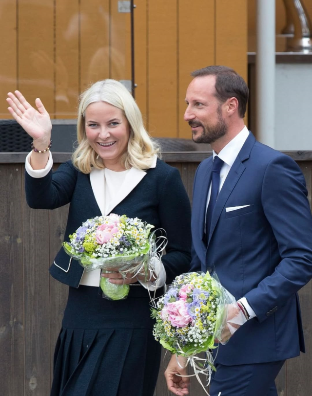 norvec monarsinin devamini secti 19534559 5400 m