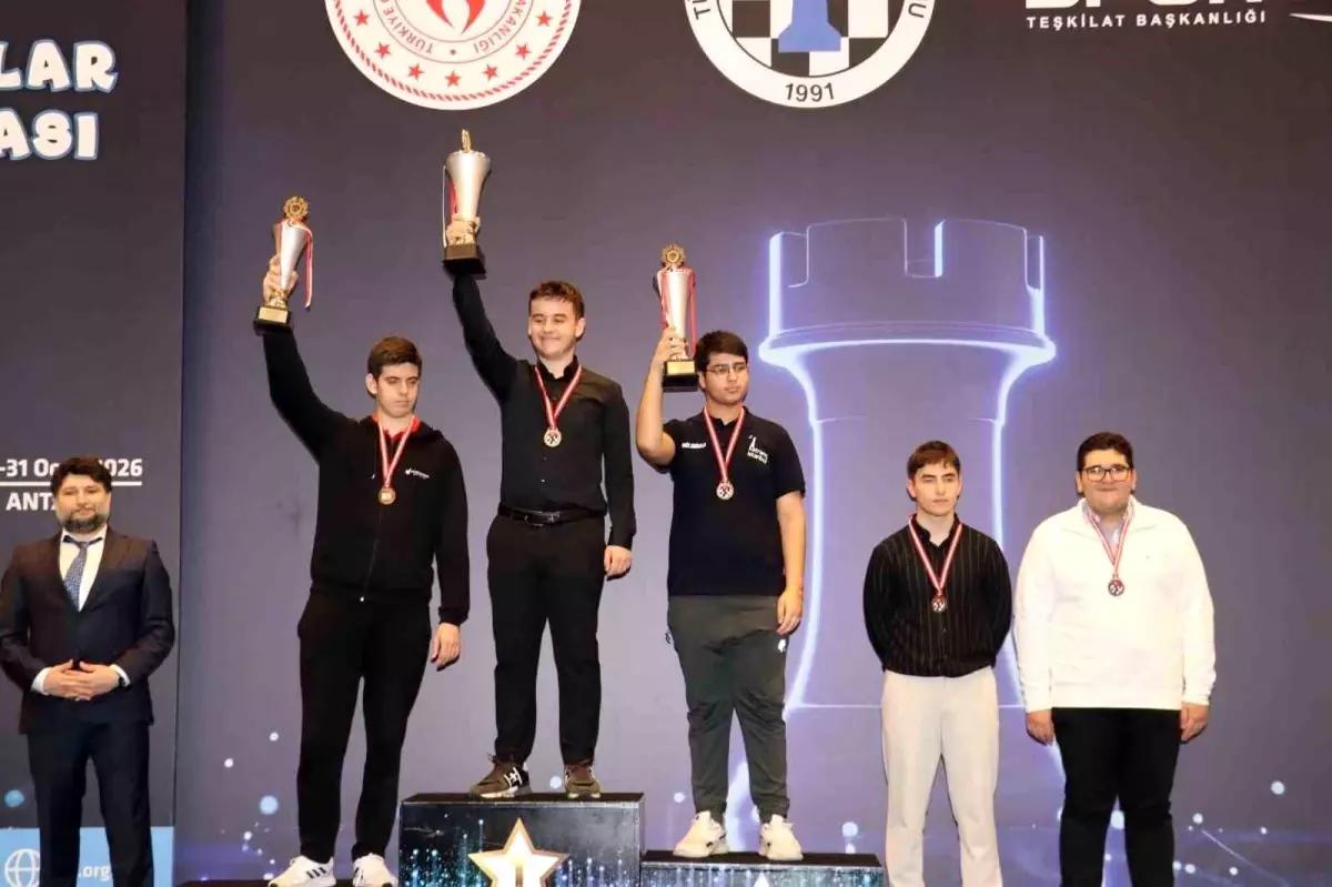 Satrançta Çeşme'nin gururu Egehan Yıldız Avrupa yolcusu