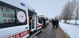 Sivas'ta öğrenci servisinin devrildiği kazada 10 kişi yaralandı