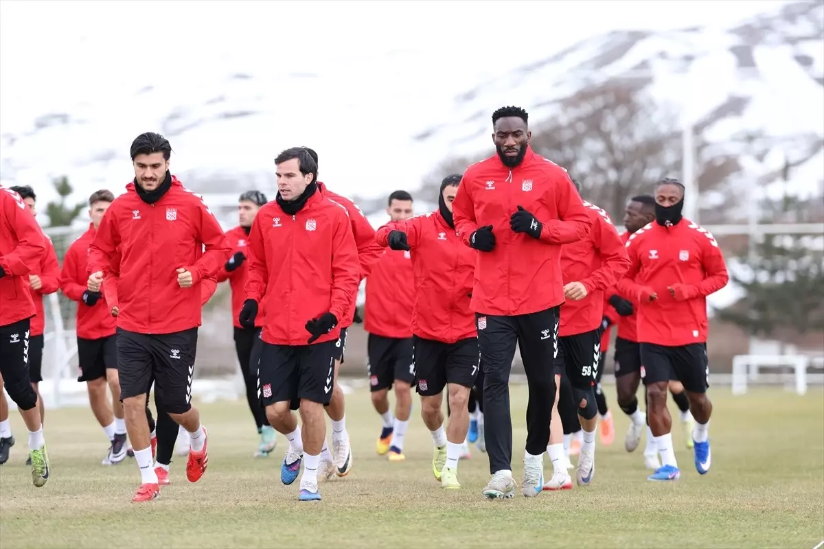 Sivasspor'da Sarıyer maçı hazırlıkları başladı
