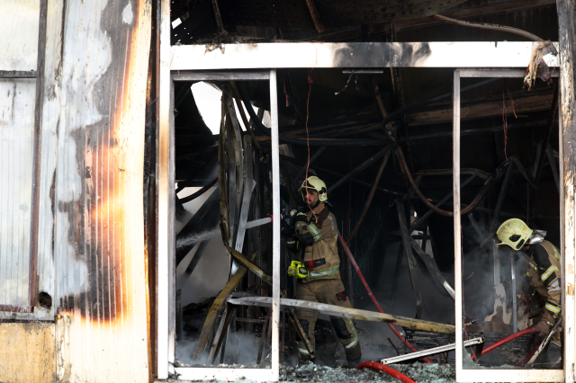 tahran daki bir carsida yangin cikti 200 dukkan 19533662 4474 m