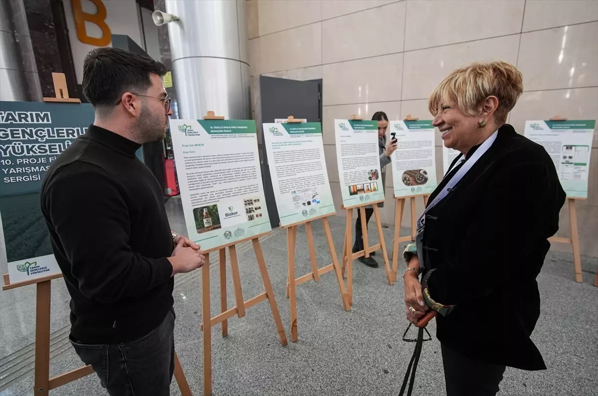 "Tarım Gençlerle Yükseliyor Proje Fikri Yarışması"nın kazananlarına ödül