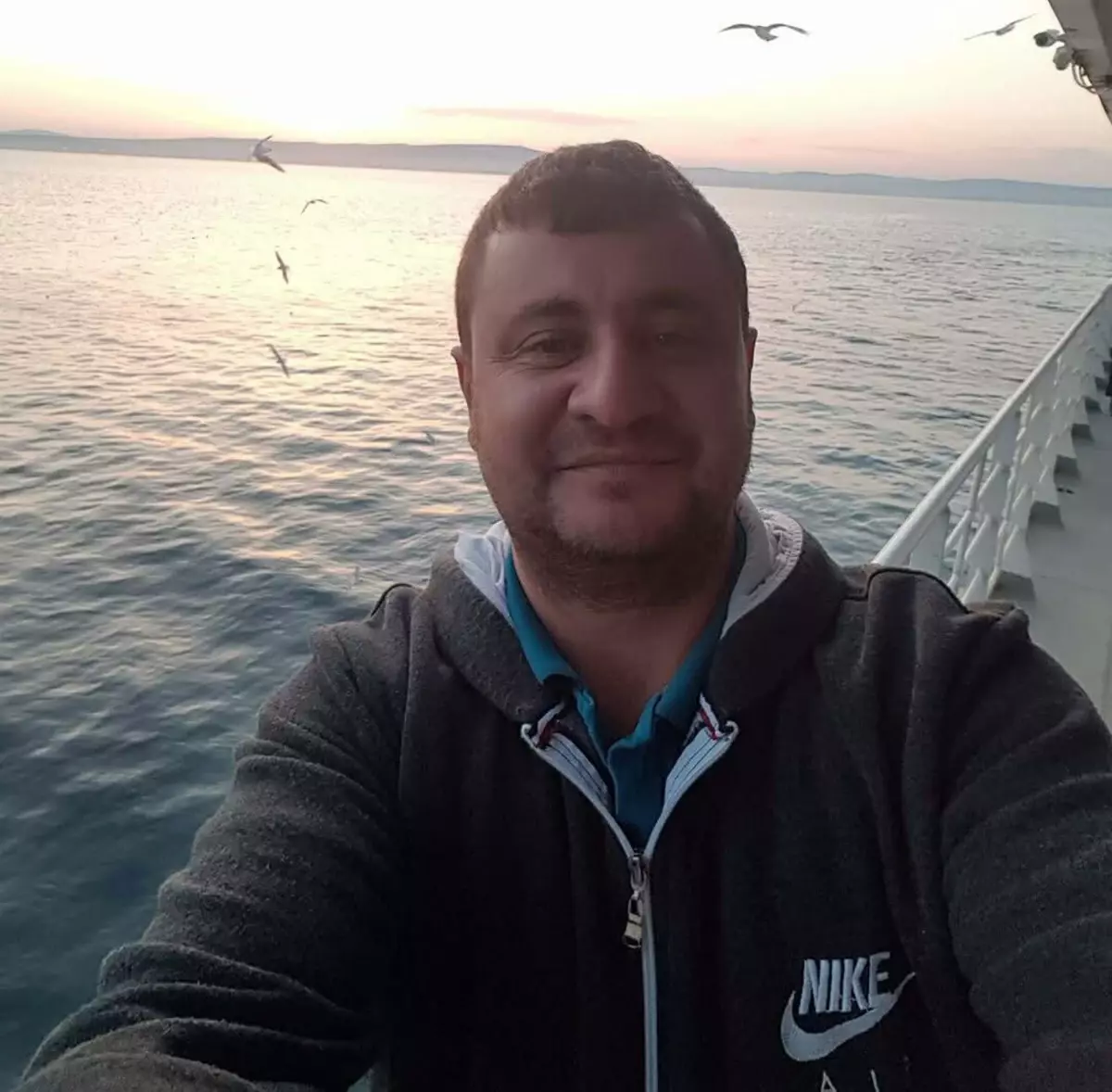 Baba, Altın Borcunu Ödemediği İçin Oğlunu Bıçaklayarak Öldürdü