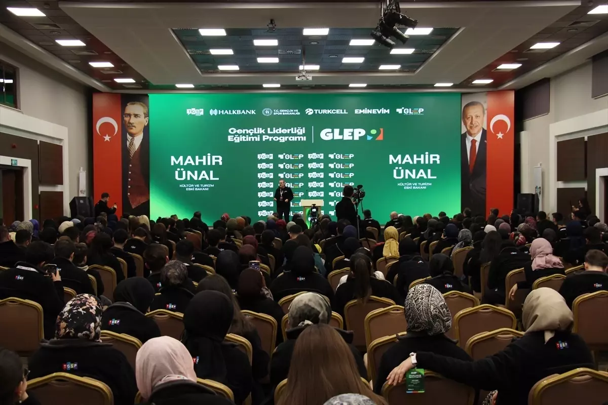 'TGSP Gençlik Liderliği Eğitim Programı' Antalya'da sürüyor