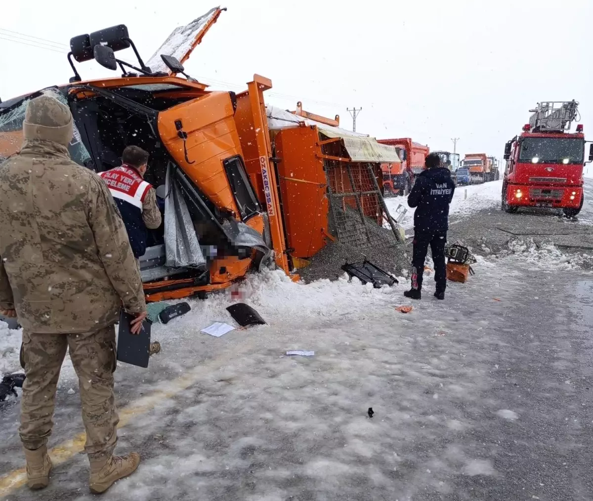 Van'daki trafik kazasında ölü sayısı 2'ye yükseldi