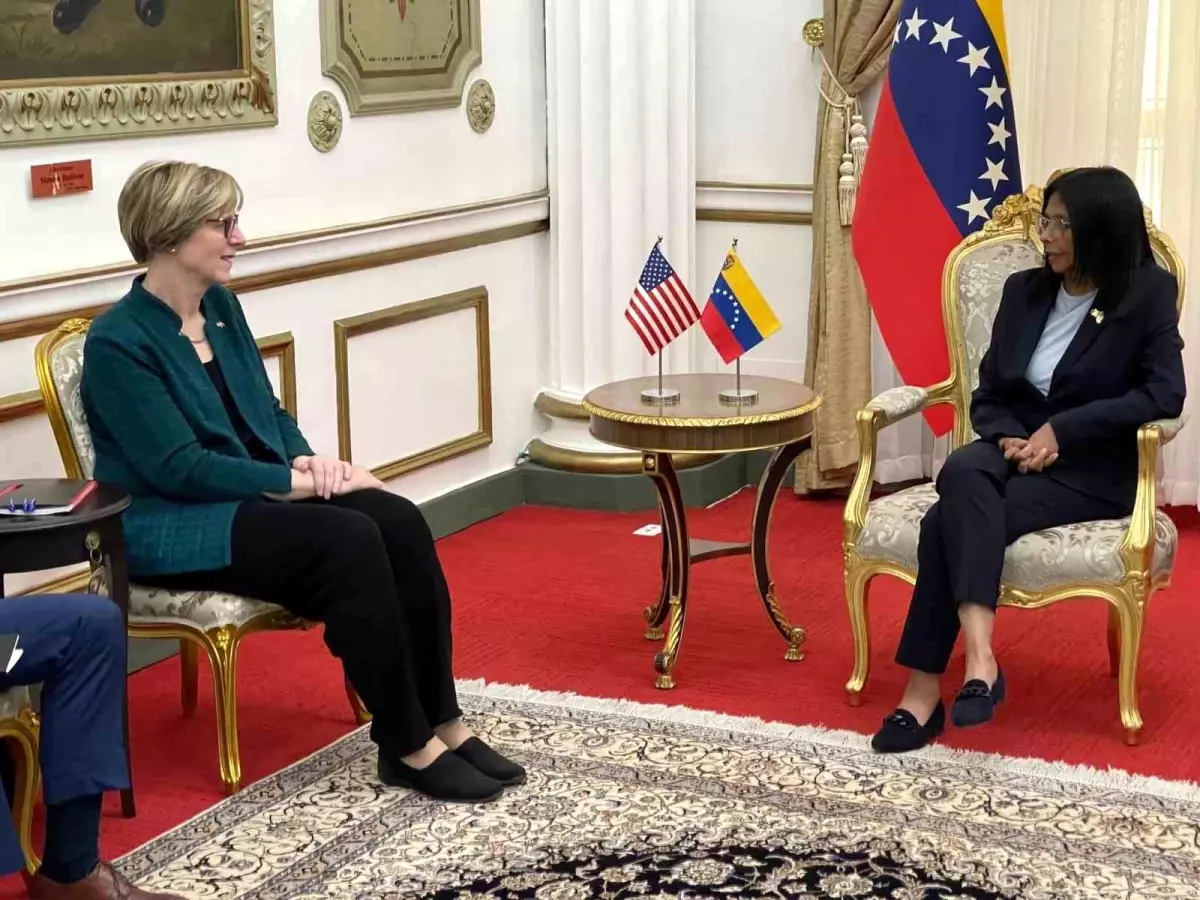 Venezuela Geçici Devlet Başkanı Rodriguez, ABD'li temsilciyle görüştü