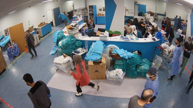 Images that emerged after 3 years touched hearts! Doctors never left the patient alone