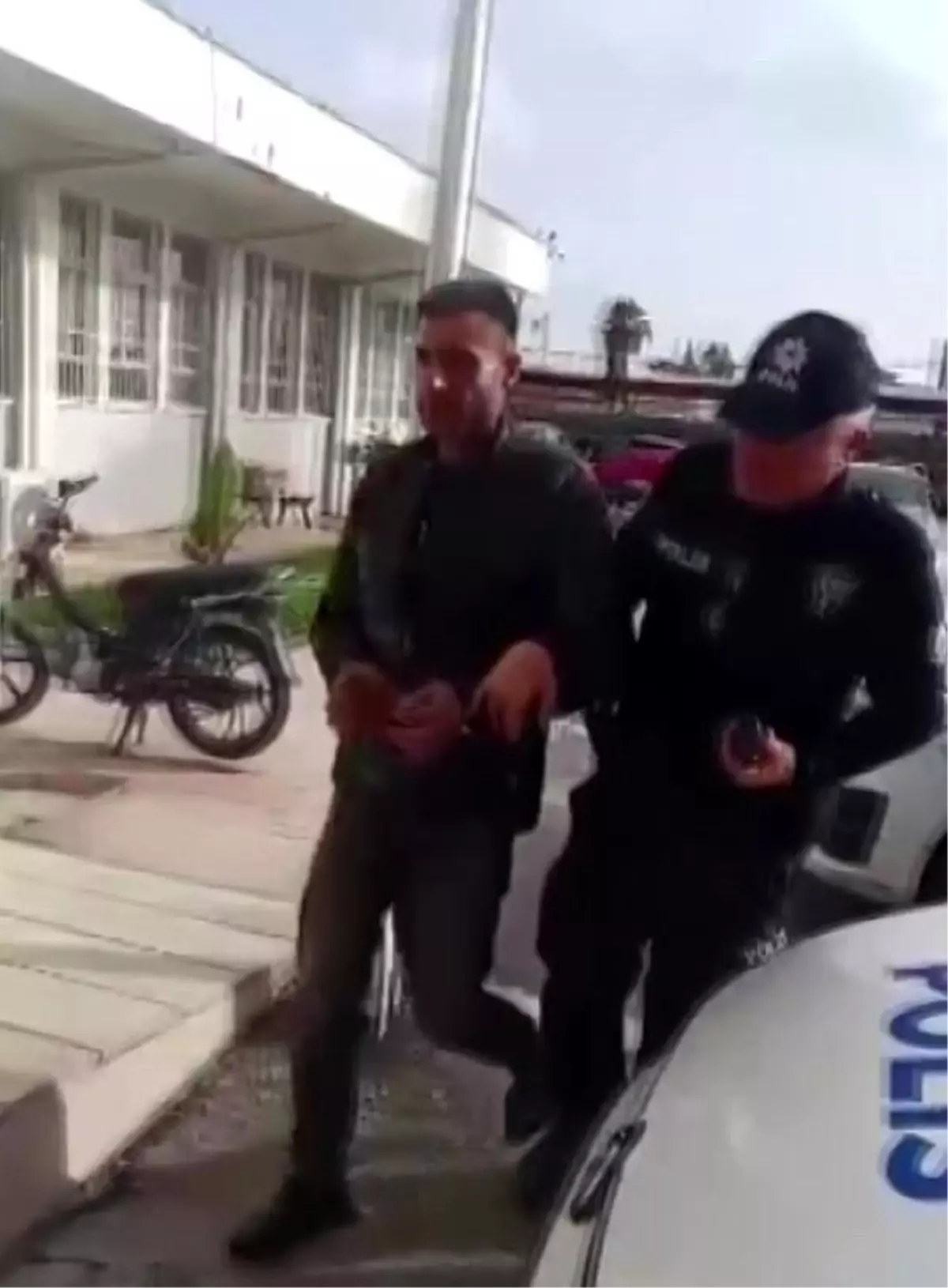 Adana'da 10 yıl hapis cezasıyla aranan hükümlü yakalandı