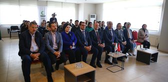 Adana'da Yeşilayın öncülüğündeki 'Ekrana Bakma Akrana Bak' projesi tanıtıldı