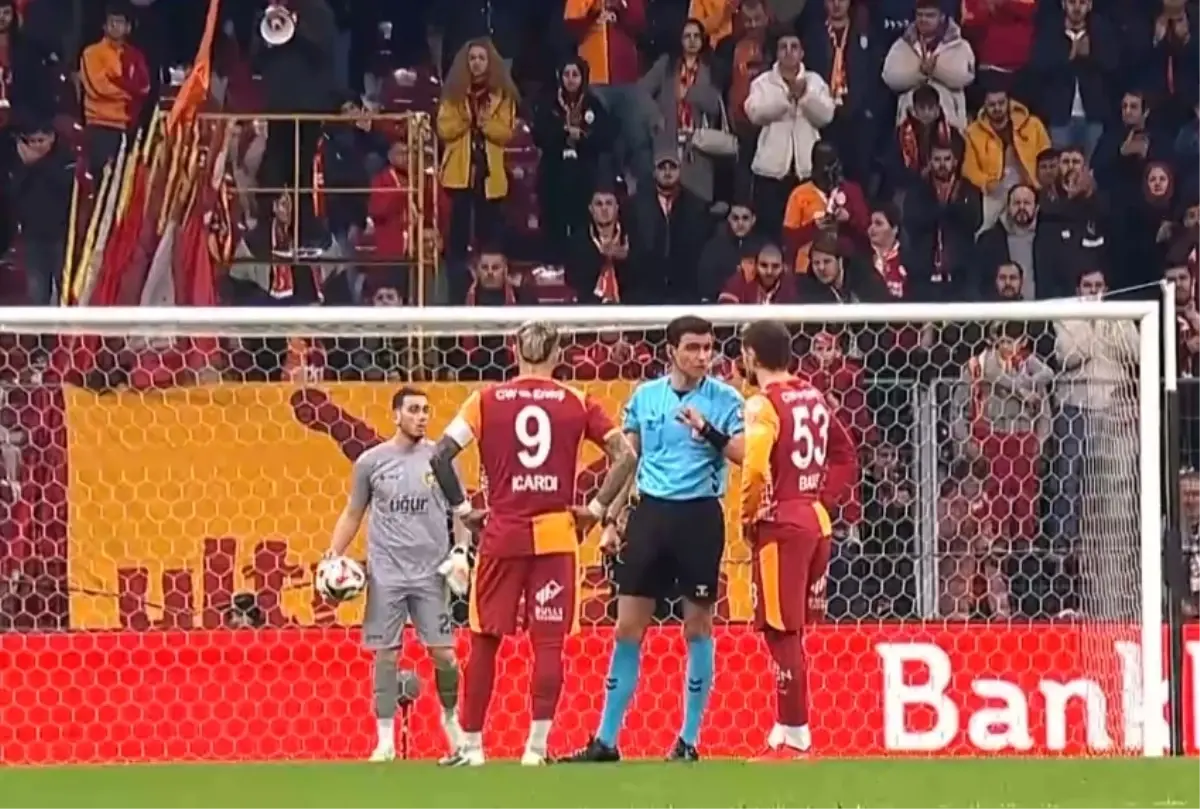 Ahmet Kutucu'ya ne oldu, sakatlandı mı? Ahmet Kutucu ile çarpışa İstanbulspor kalecisi İsa Doğan sağlık du...