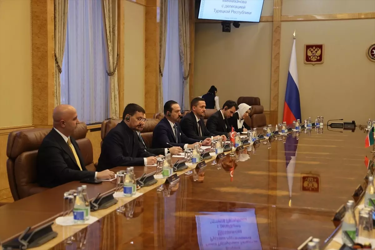 AK Parti Genel Başkan Yardımcısı Zorlu, Tataristan Cumhuriyeti Reisi Minnihanov'la görüştü Açıklaması