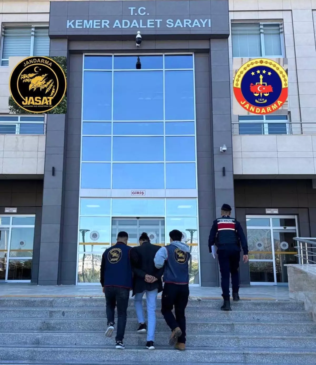 Antalya'da 16 yıl kesinleşmiş hapis cezası bulunan firari hükümlü yakalandı