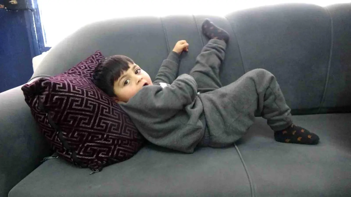 Asrın felaketinin simge bebeklerinden Korkmaz bebek şimdi 3 yaşında