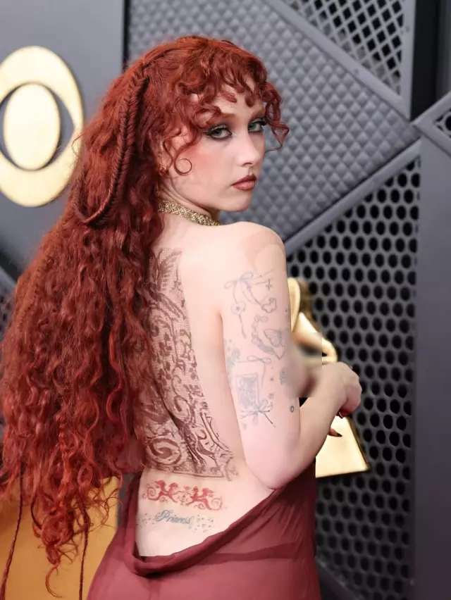 chappel roan dan cesur elbisesine gelen yorumlara 19535105 8854 m