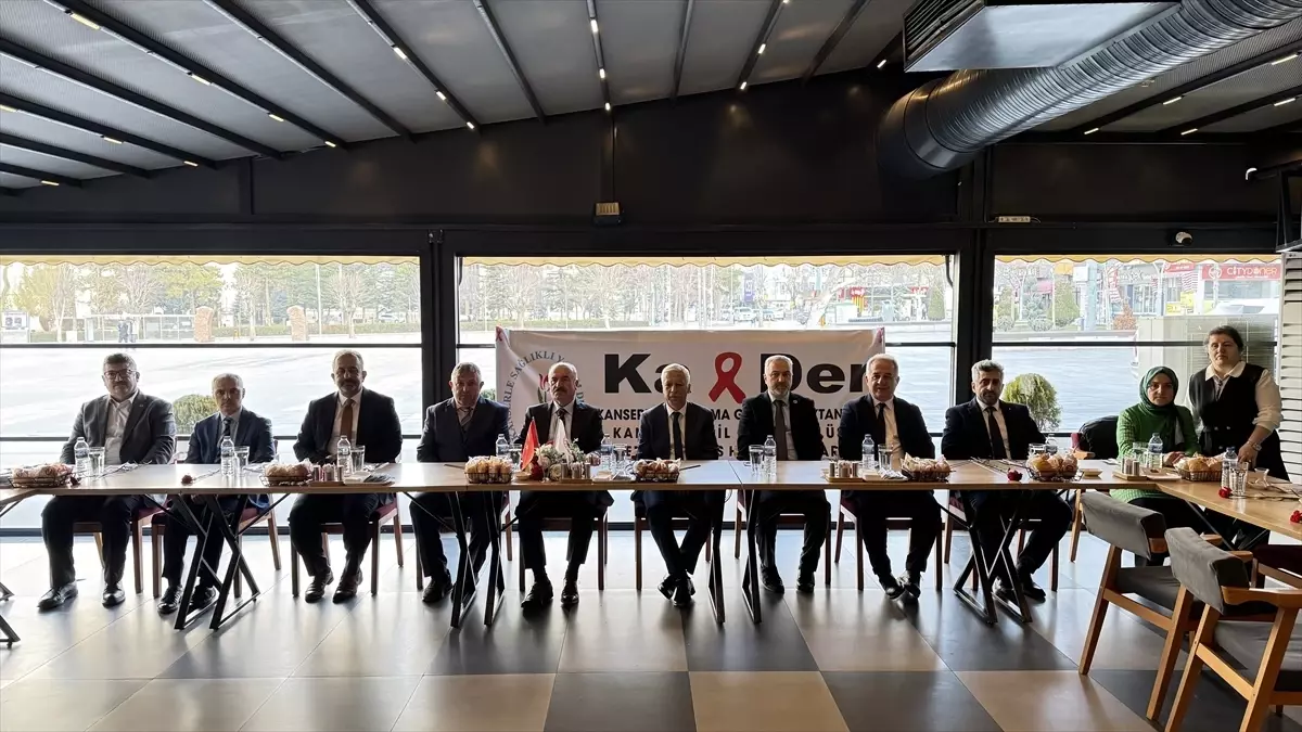 Çorum Valisi Çalgan, KA-DER üyeleriyle bir araya geldi