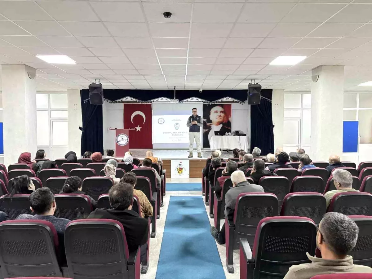 Denizli'de SİBERAY Farkındalık Programı ile 785 kişiye siber güvenlik eğitimi verildi
