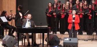 Edirne'de müzikal tiyatro 'Kim Var?' sahnelendi