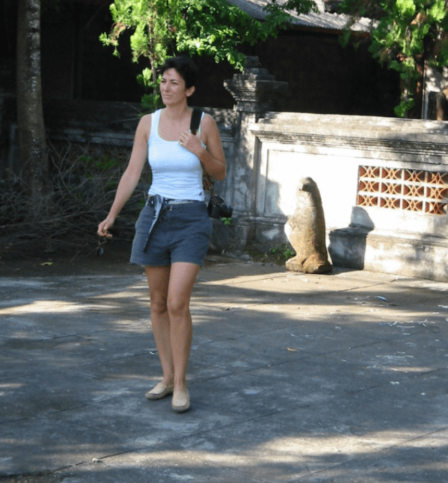 epstein in yanindan hic ayirmadigi gizemli kadin 19535098 8282 m