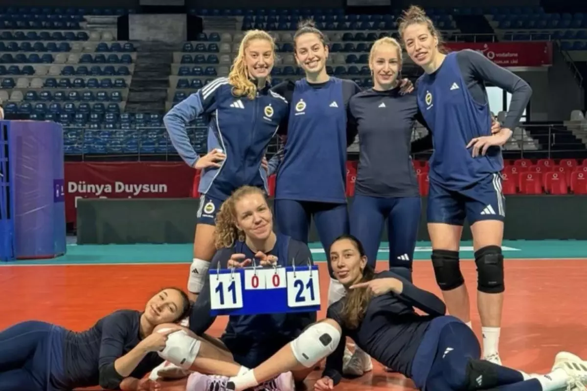 Fenerbahçeli kadın voleybolcuların Kante çılgınlığı