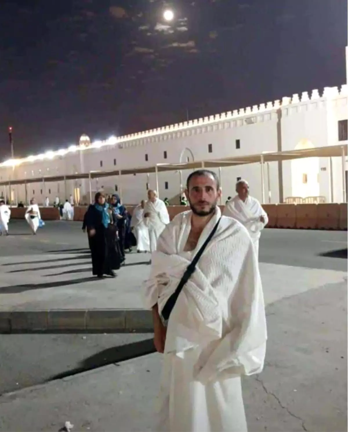 İnşaatın 5'inci katından düşen işçi öldü