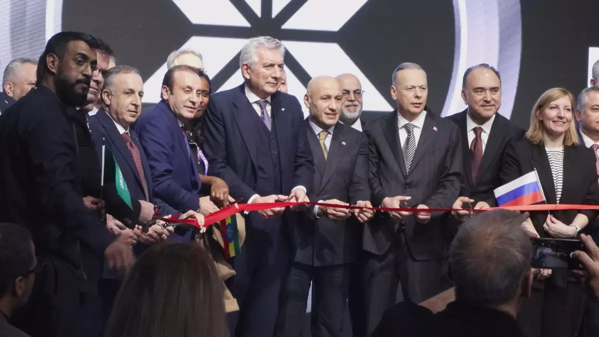 İstanbul Hazır Giyim ve Moda Fuarı IFCO 9'uncu kez kapılarını açtı