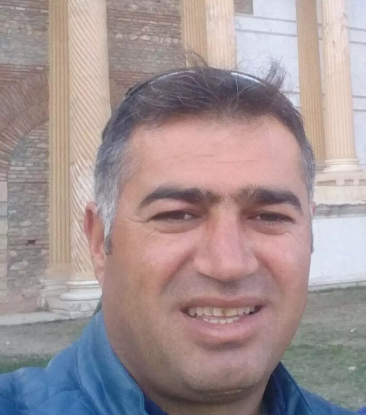 Salihli'de Otomobil ile Kamyon Çarpıştı: 1 Ölü, 1 Yaralı