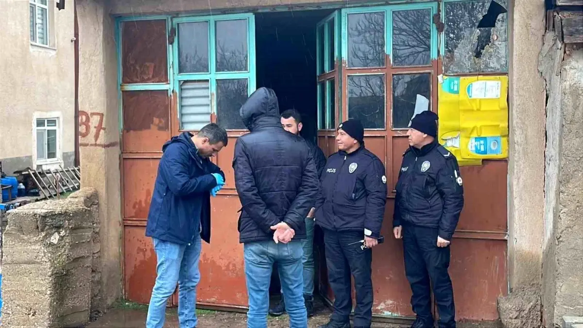 Karaman'da evinin deposunda silahla vurulmuş halde bulunan şahıs kurtarılamadı