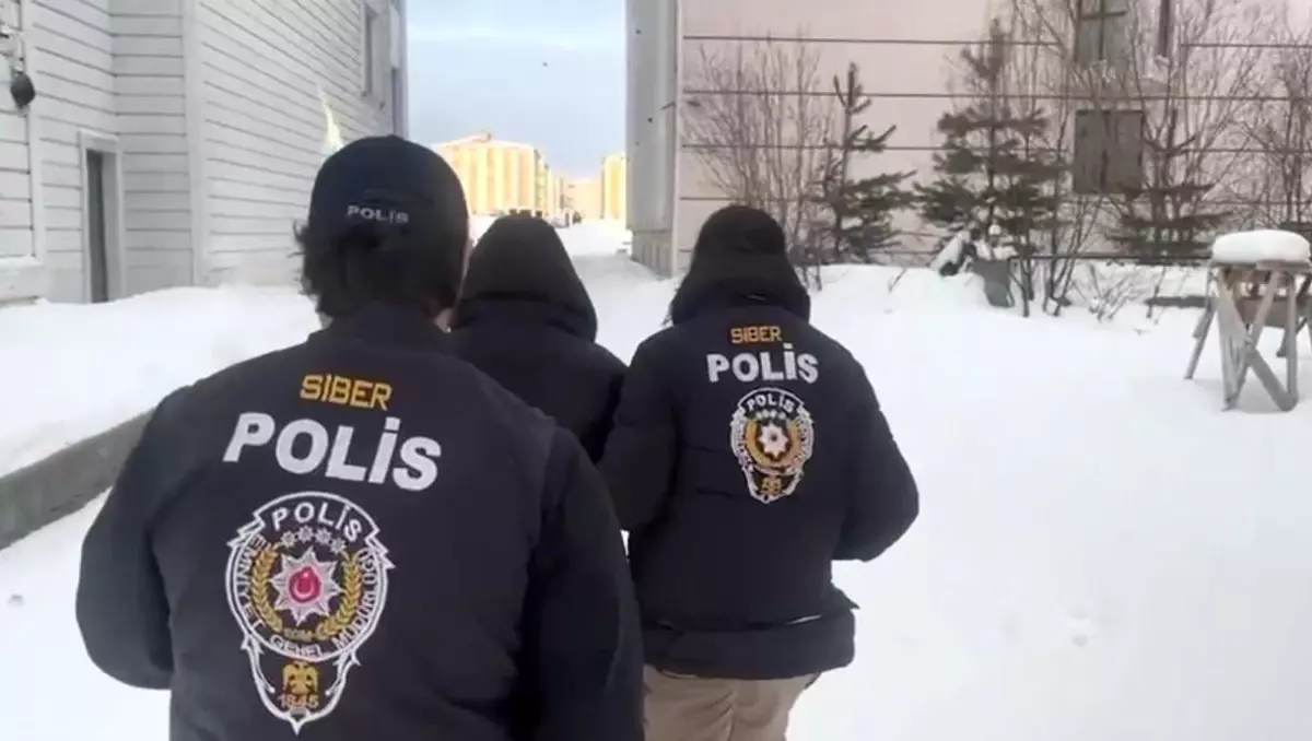 Kars merkezli 5 ilde "sahte el" operasyonu: 12 tutuklama