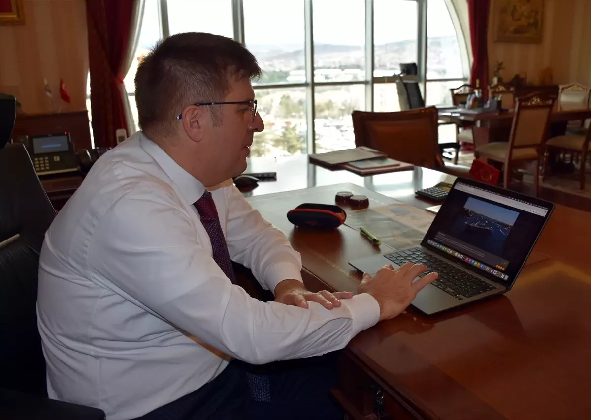 Kırıkkale Valisi Sarıibrahim, AA'nın 'Yılın Kareleri' oylamasına katıldı