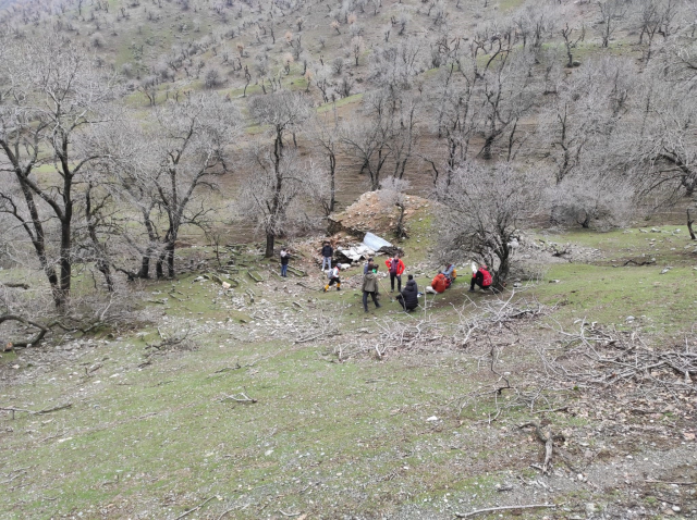 Villagers accidentally discovered it! Those who pass through this hole can't believe what they see