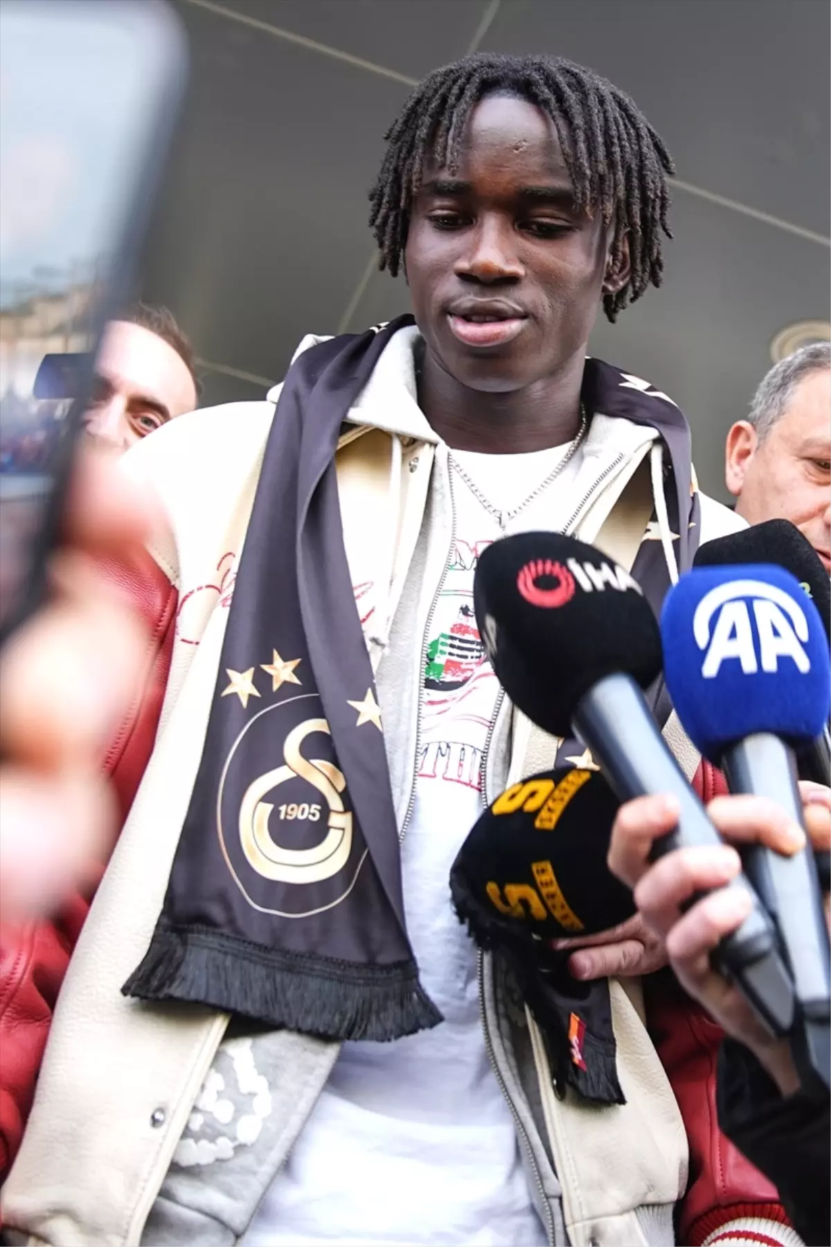 Renato Nhaga, Galatasaray'a transferi için İstanbul'da