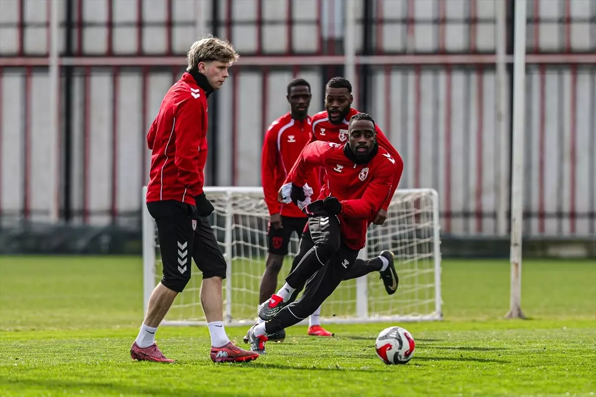 Samsunspor, Trabzonspor maçının hazırlıklarına başladı