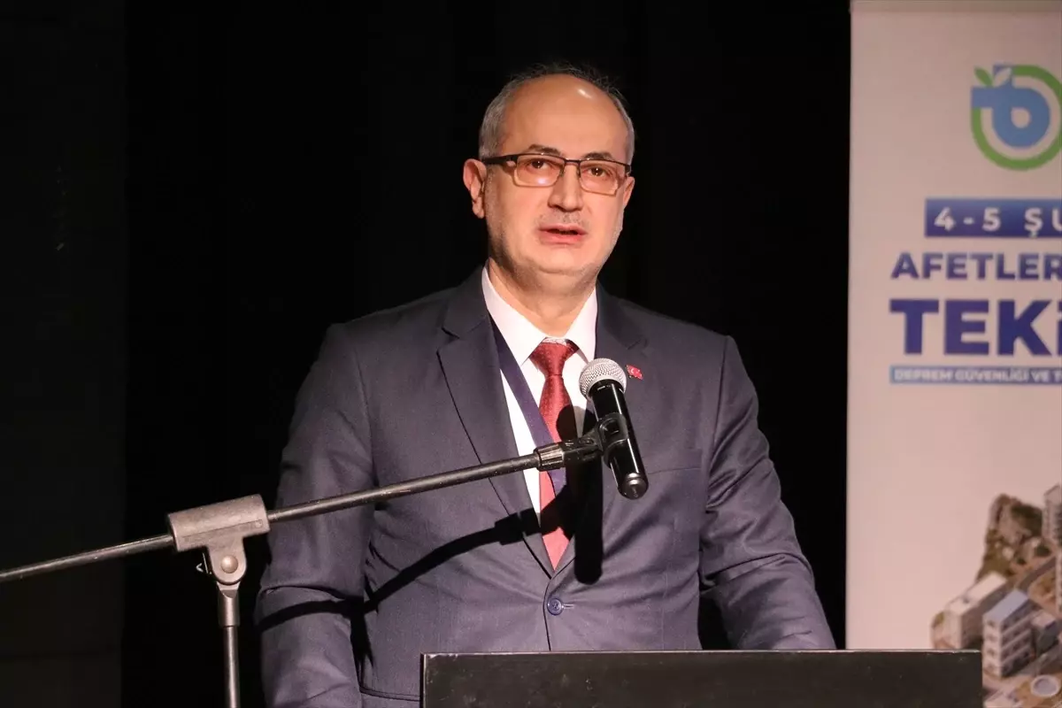 Sındırgı'daki 6,1'lik depremin ardından artçı sayısı 30 bine yaklaştı