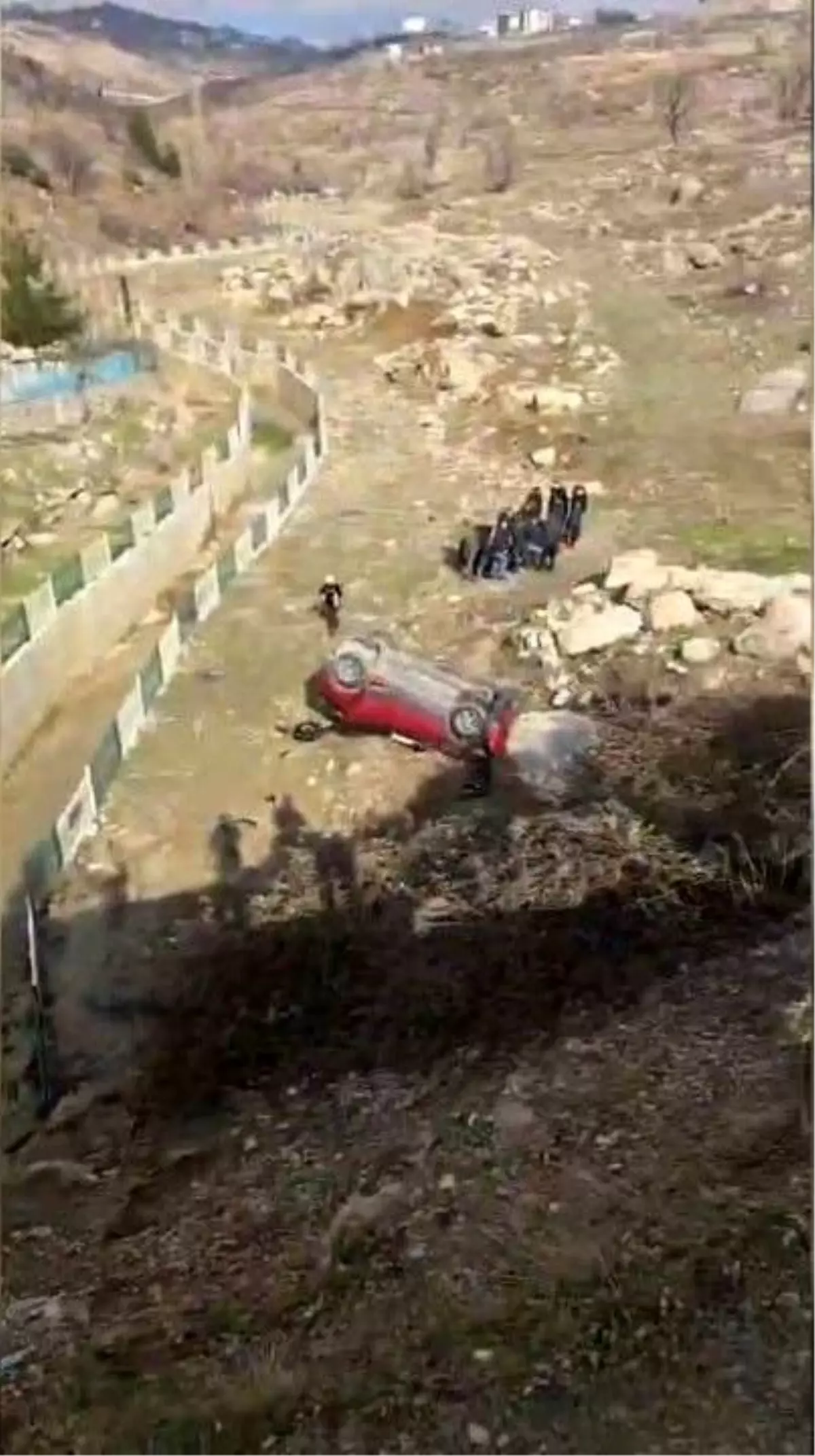 Şırnak'ta kontrolden çıkan otomobil şarampole uçtu: 1 yaralı