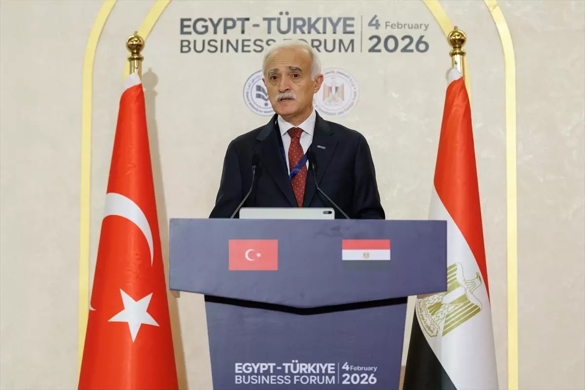 Türk ve Mısırlı iş insanları Kahire'de bir araya geldi