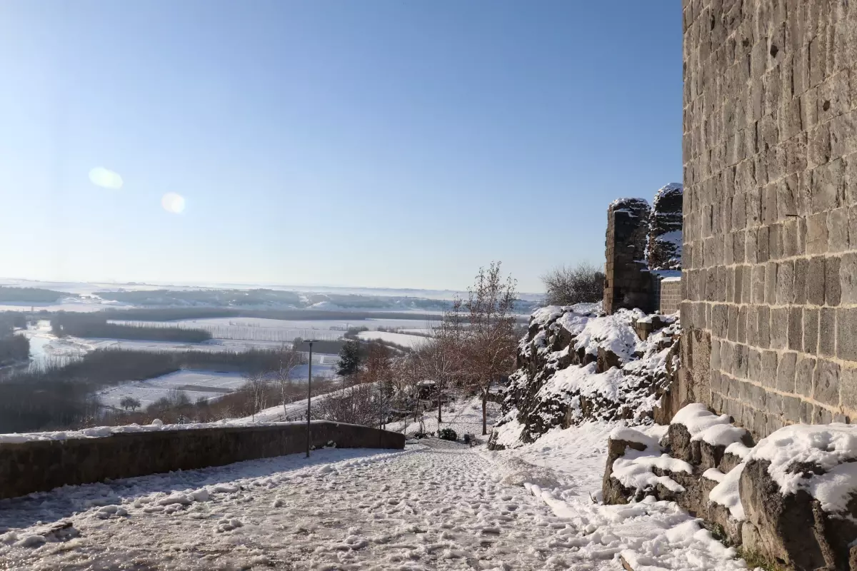 '20 yıl sonra bu derece etkili olan kar yağışı doğadaki canlılığı ve topraktaki zenginliği artıracak'