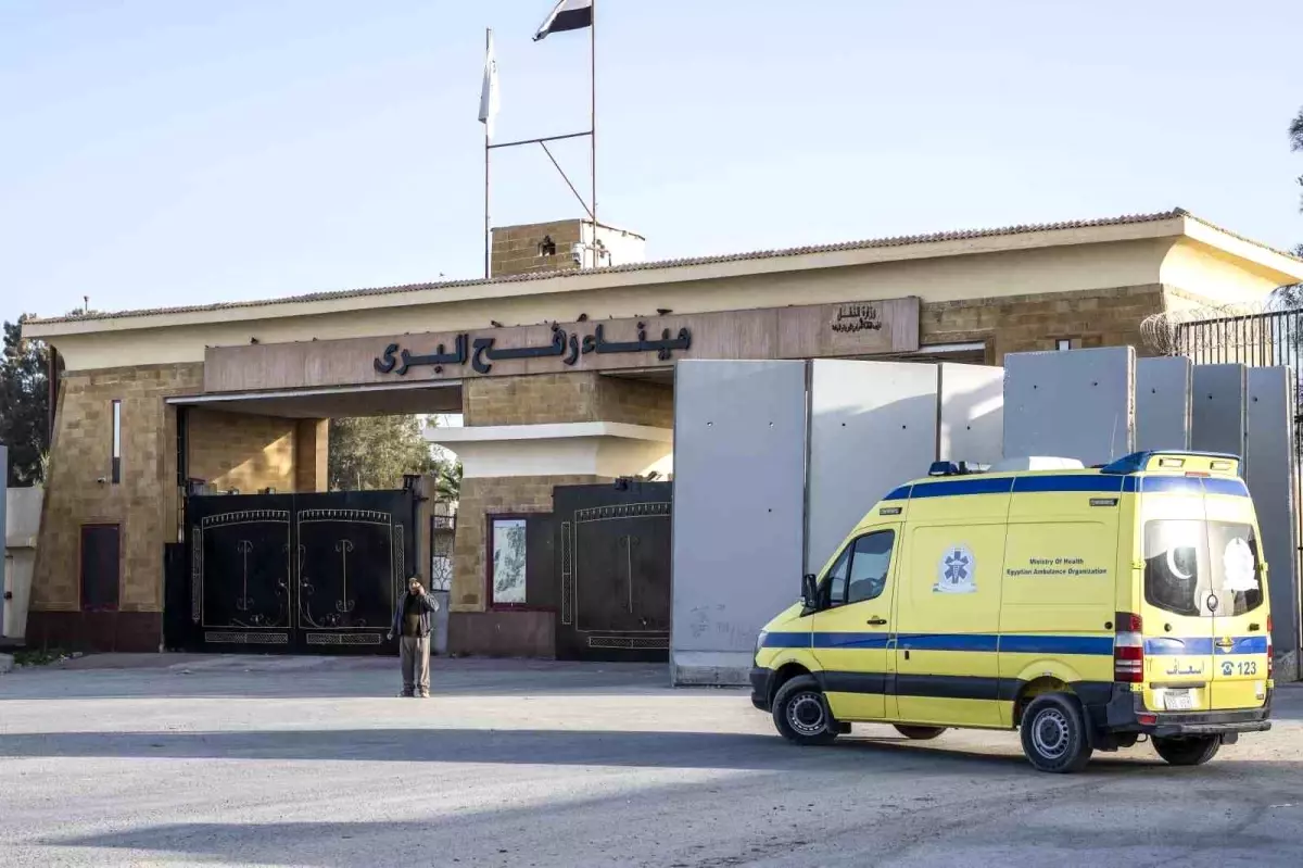 AB yetkilisi: 'Refah Sınır Kapısı'ndan dün çift yönlü 25'er kişi geçiş yaptı'